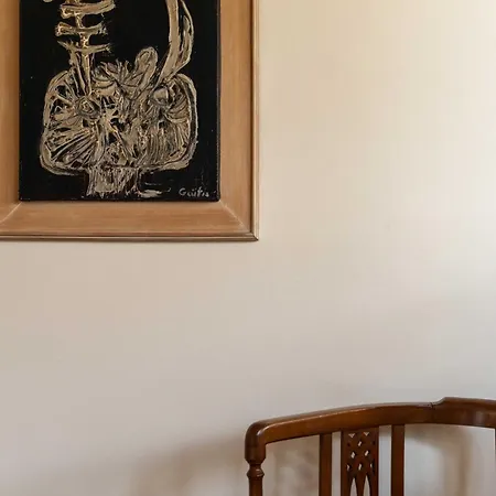 Lycabettus View Vintage Penthouse Flat In Exarchia *