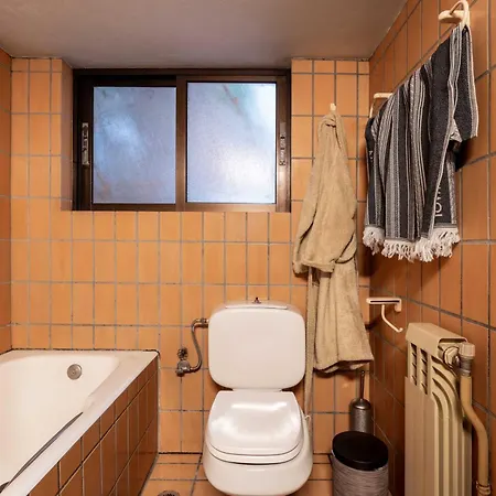 Apartment Lycabettus View Vintage Penthouse Flat In Exarchia *